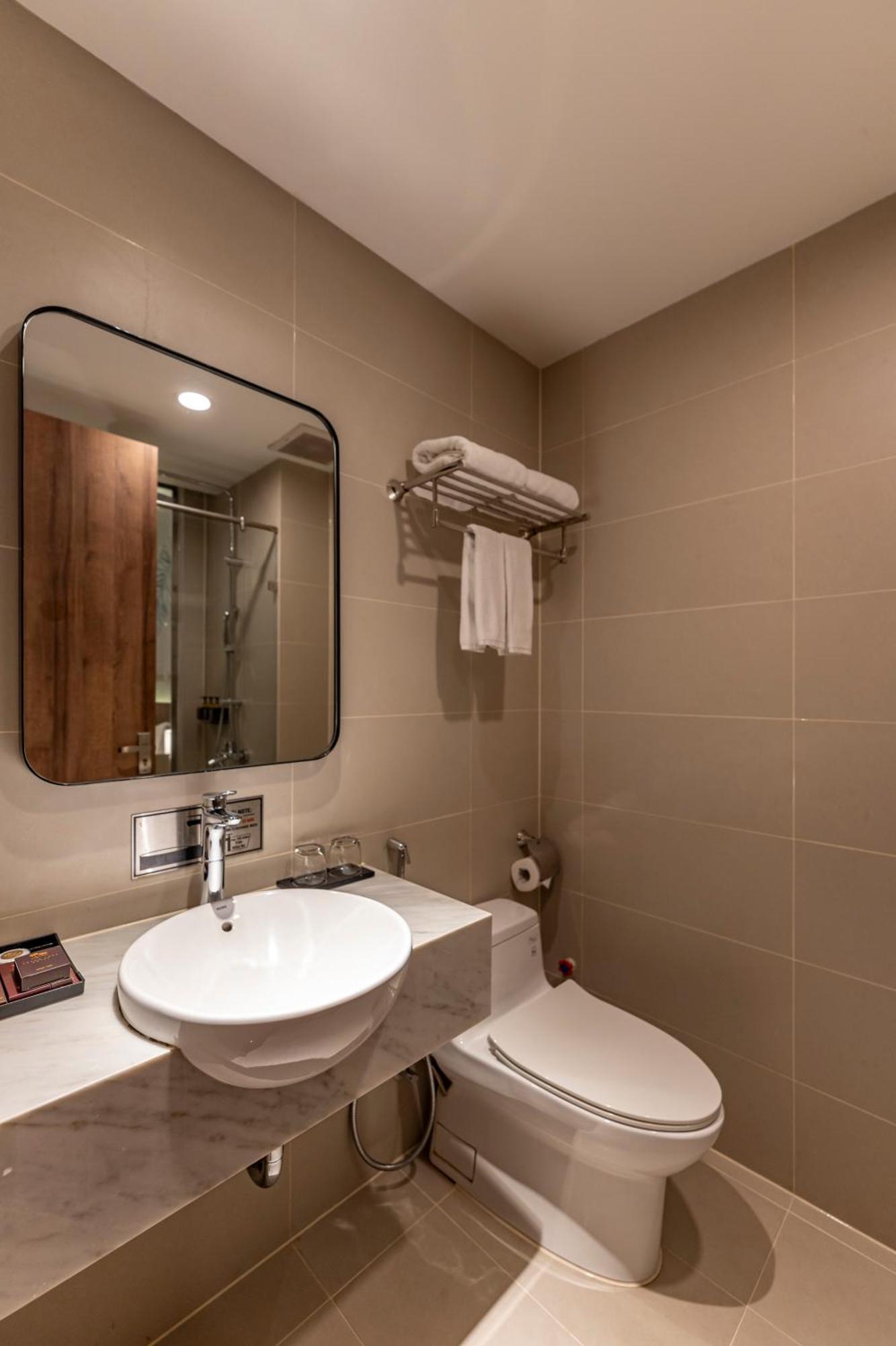 Thanh Long Hotel - Bach Dang Ho Chi Minh-Byen Eksteriør billede